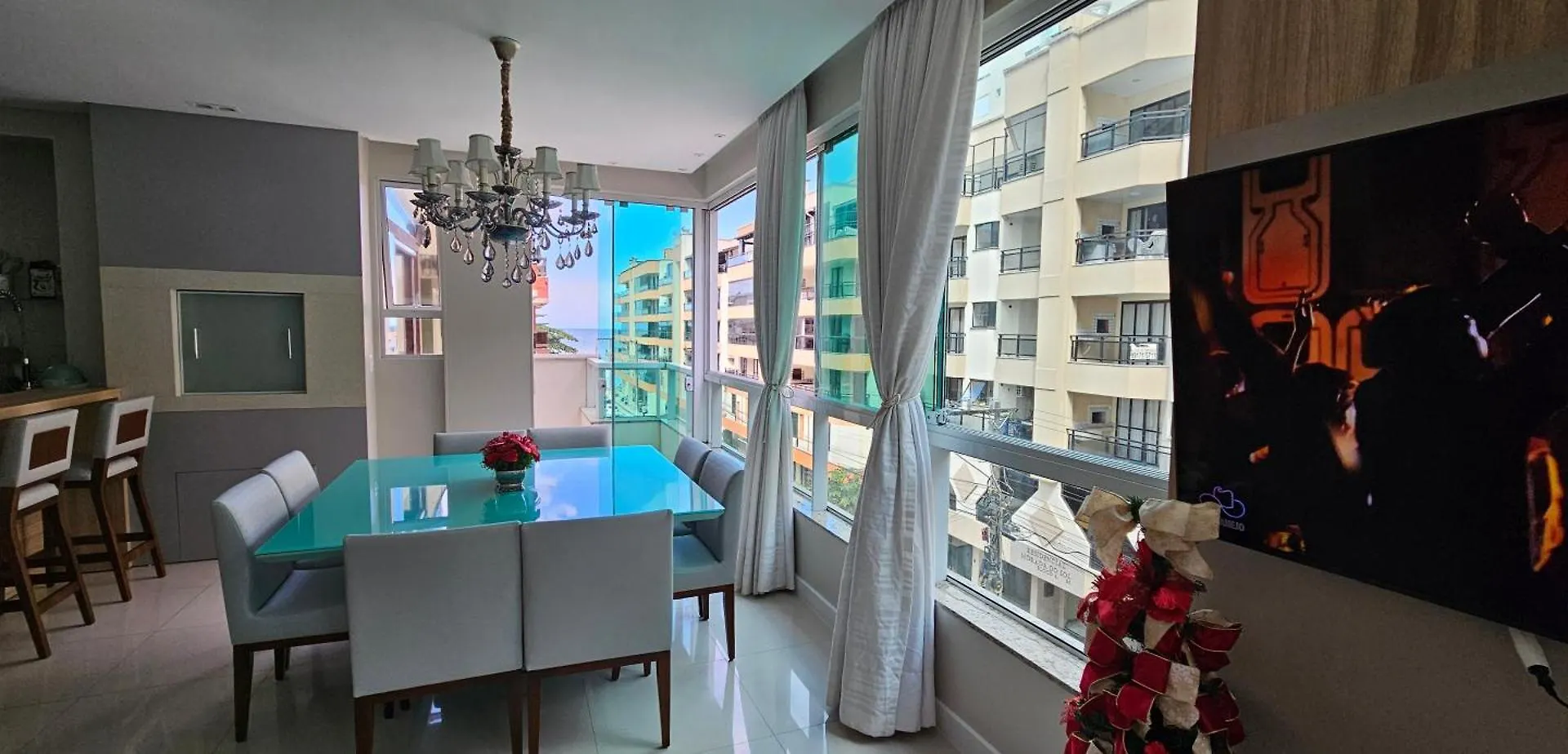 Apartamento 3 Suites Meia Praia - Itapema - 90 Metros Do Mar